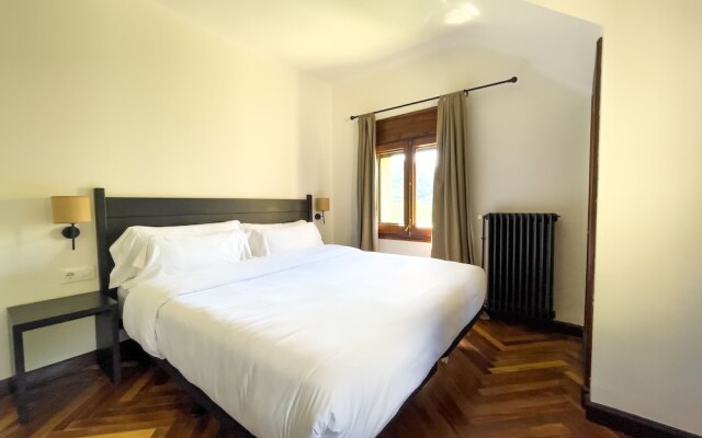 Angelats Hotel