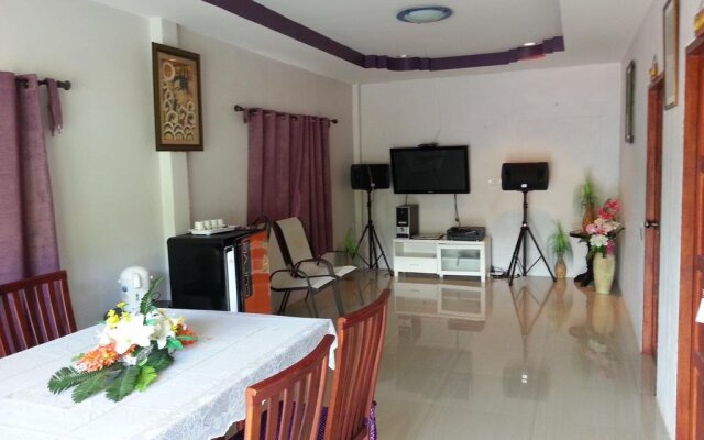 Baan Khaoneawdum