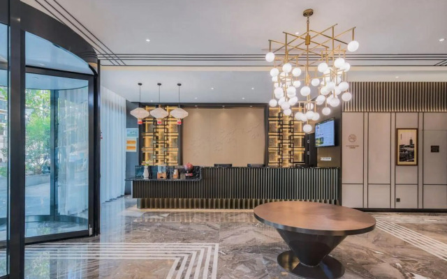 Metropolo Hotels  Nanjing Zhongshanling Scenic Area Qilinmen Metro Station Branch