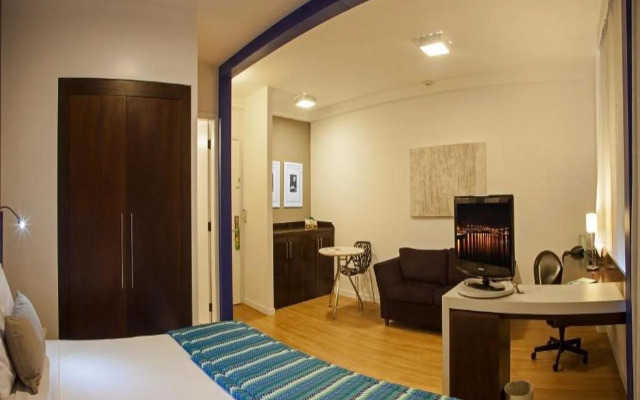 Quality Suites Alphaville