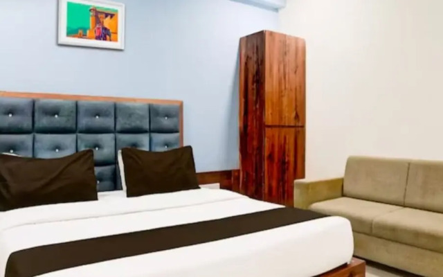 Goroomgo Riddhi Residency Varodra
