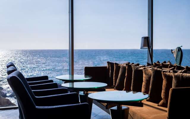 Radisson Blu Acqua Hotel & Spa Concon