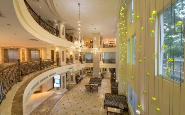 Hotel Grand Saigon