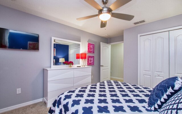 Storey Lake 4 Bedroom Townhome w Splashpool - 1629ST