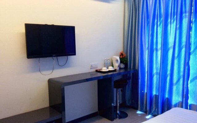 Dolphin Hotel