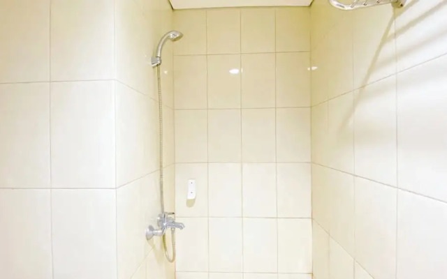 Simply Look 2Br Apartment At Vittoria Residence