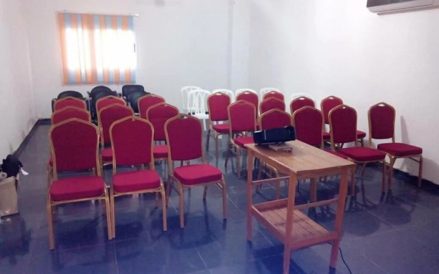 Imans Hotel Dabou