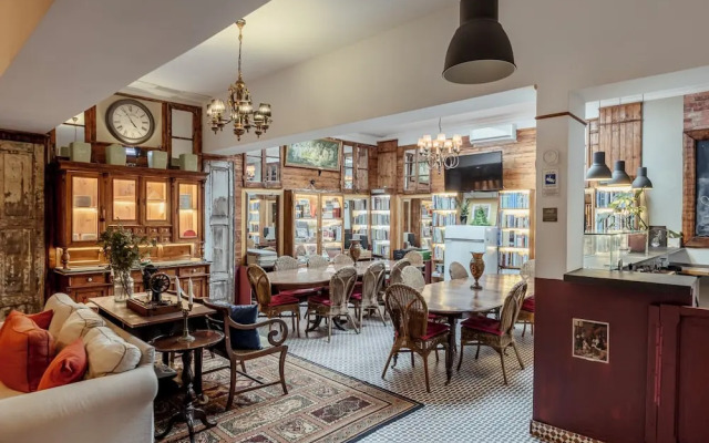 Labor Alliance Residence by LovelyStay