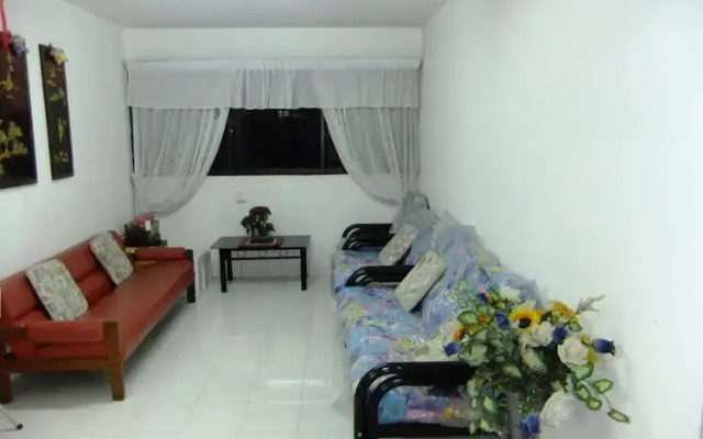 Tringkap Apartment