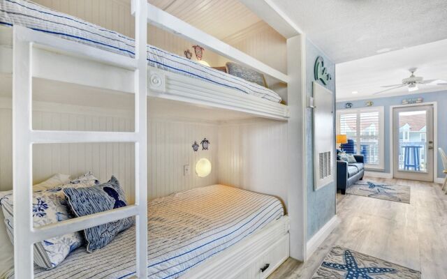 Seascape 1320 1 Bedroom Condo by RedAwning