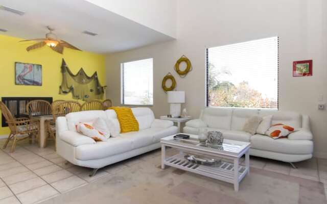 Franks Beach House by RedAwning