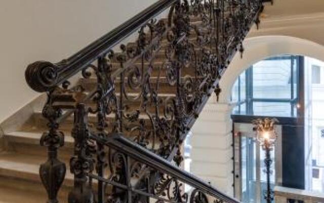 Bella DeLux Apartment