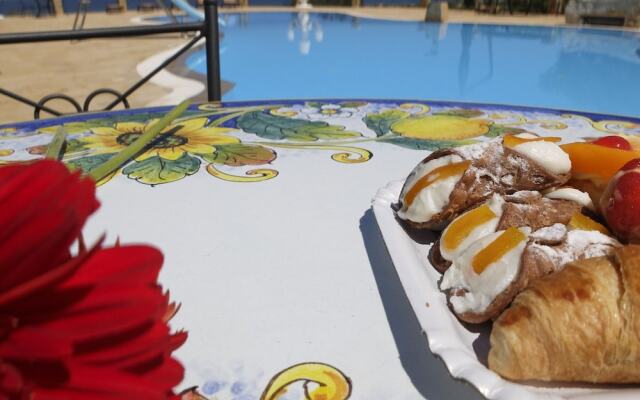 Agriturismo Terrazze sul Tirreno, Three Rooms Apartment With sea View