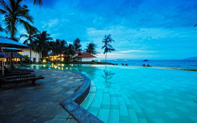 Sutra Beach Resort