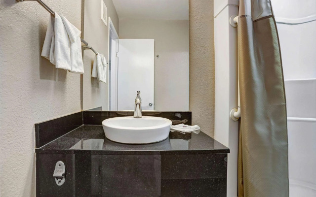 Motel 6 San Bernardino, CA - South