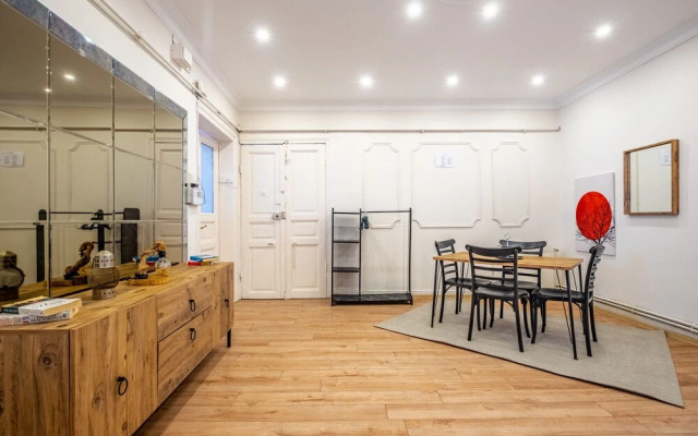 Flat With Bosphorus View and Terrace in Beyoglu