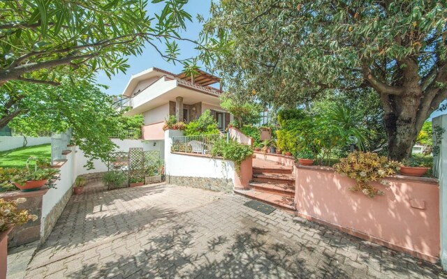Beautiful Apartment in Castelsardo With 1 Bedrooms