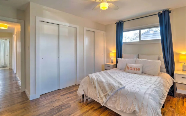 Modern Littleton Home w/ Yard: Pets Welcome!