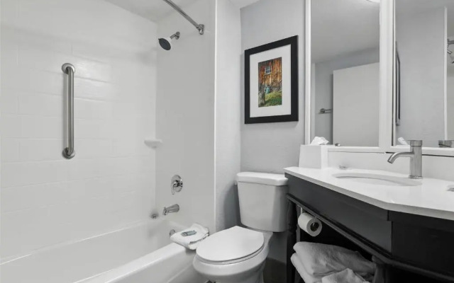 Quality Inn & Suites