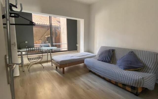 Cœur de ville au 1er 66M2, vu sur la place