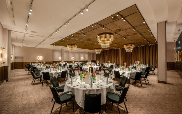 Radisson Blu Senator Hotel