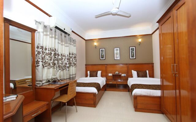 Отель Bluemoon Grand