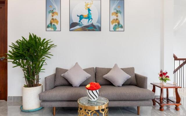 Palm Villa 31 (8 Phòng Ngủ) Khu Nghĩ Dưỡng Cao Cấp