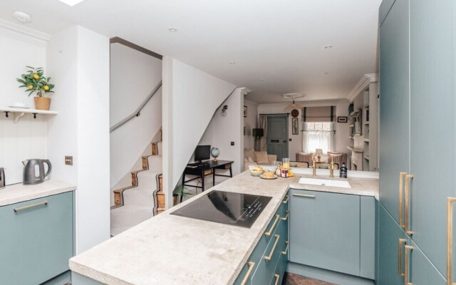 The Emerald - Central Henley 2 Bedroom House