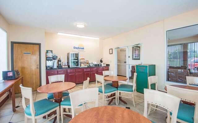 Days Inn by Wyndham Coliseum Montgomery AL
