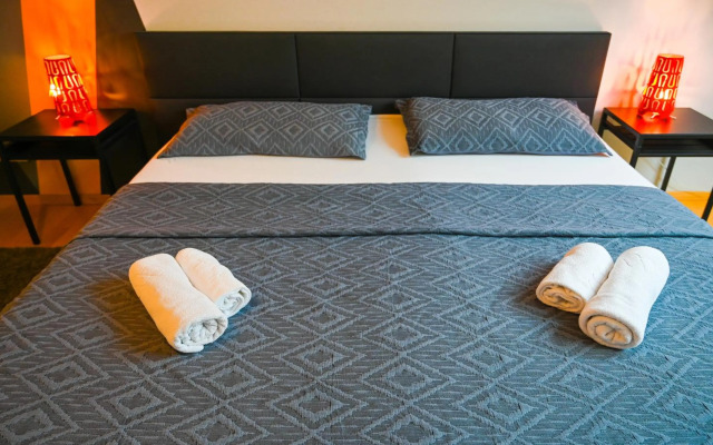 Modern Suite City Center