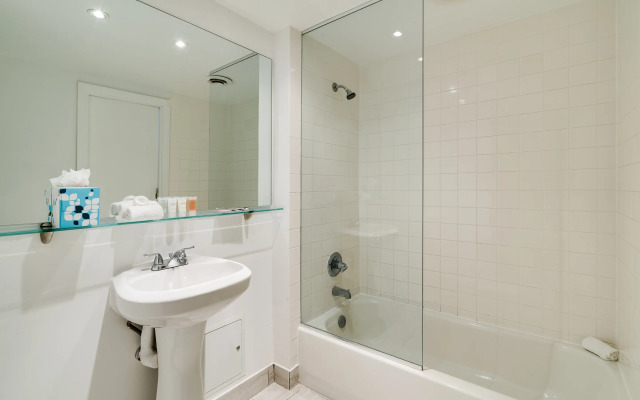 Crest Hotel Suites