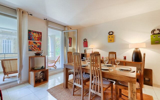 Beautiful T4 - AC - Parking - Balcony at Périer