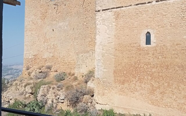 Naro