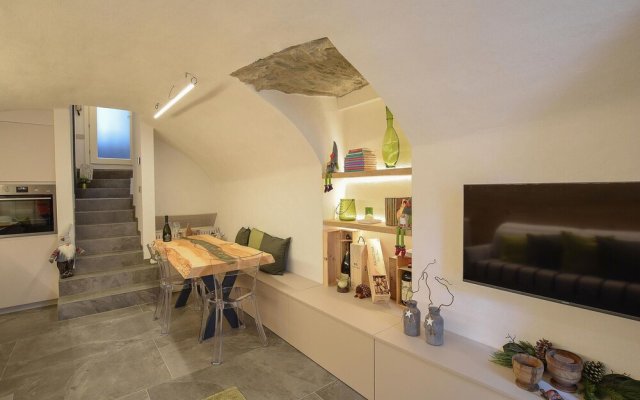 Beautiful Apartment in Ponte di Legno With 1 Bedrooms