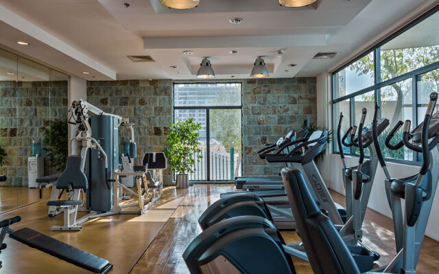 Отель Park Apartments Dubai, an Edge by Rotana