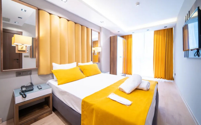 Garden Room Suit Hotel