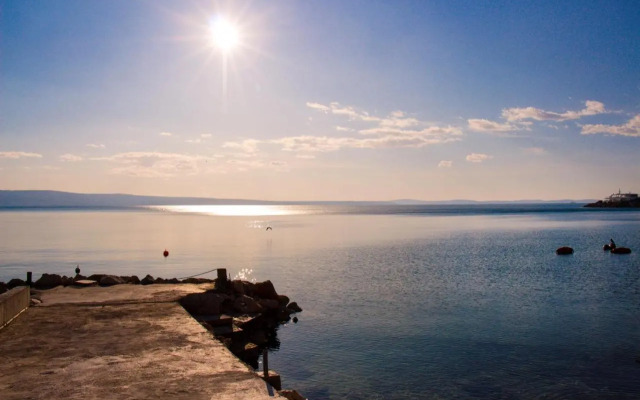 Apartments by the sea Krilo Jesenice, Omis - 14459