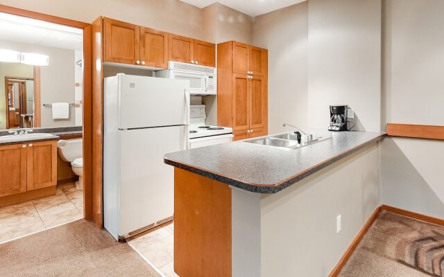 Whistler Cascade Lodge