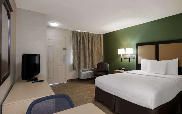 Mainstay Suites Knoxville - Cedar Bluff