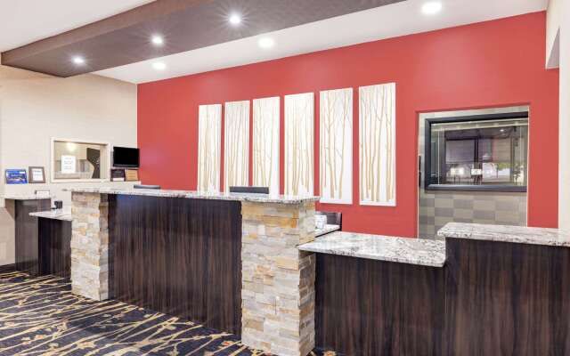 Ramada by Wyndham Grand Forks