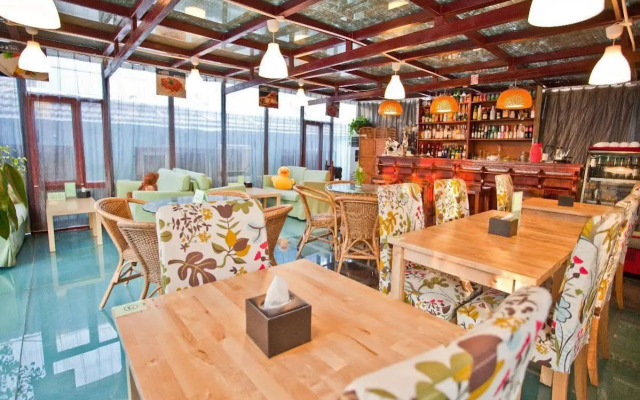 Xiao Yuan Alley Courtyard Hotel