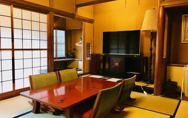 Atami Onsen Guesthouse Nagomi