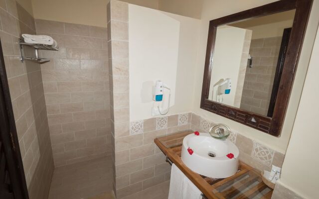 ONATTI Beach Resort - Marsa Alam