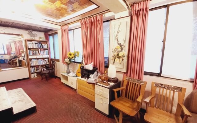 1975 Yurim Inn