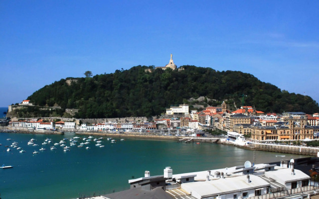 Hotel San Sebastián Orly, Affiliated by Meliá
