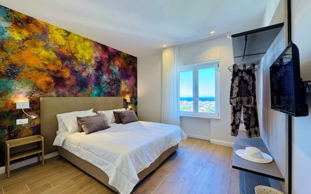 YourHome - Il Pino Rooms & Apartment