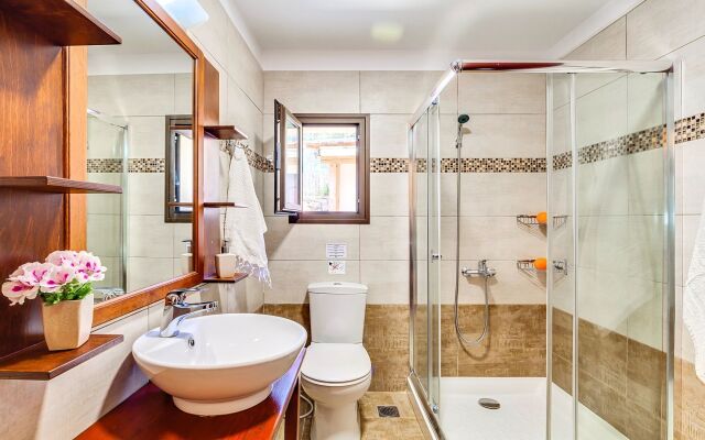 Cretan Kera Villa Heated Pool