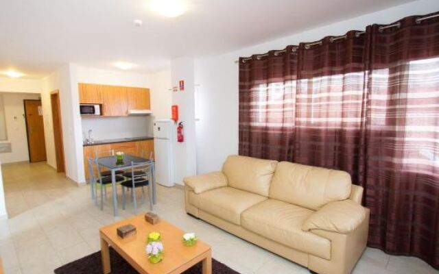 Esmeralda Holidays Apartments