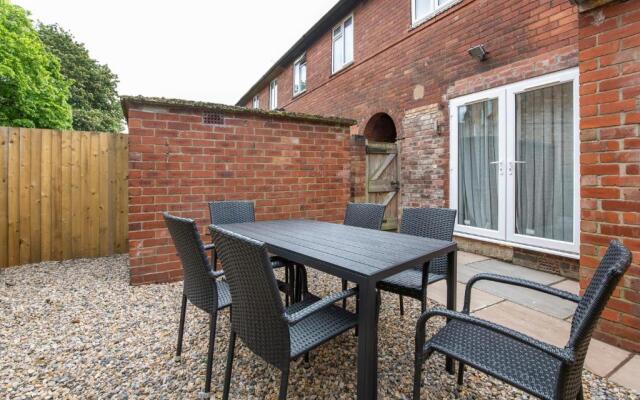 Piccadilly Place - 3 Bedroom House
