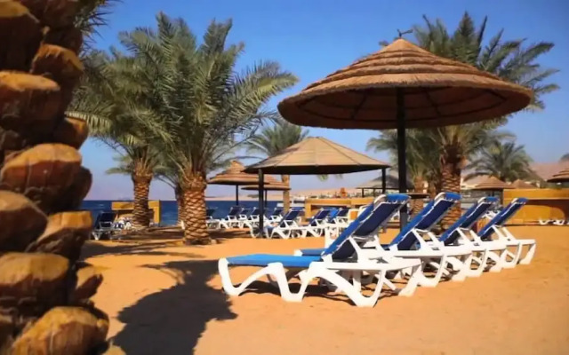 Tala Bay Resort Charming Chalet